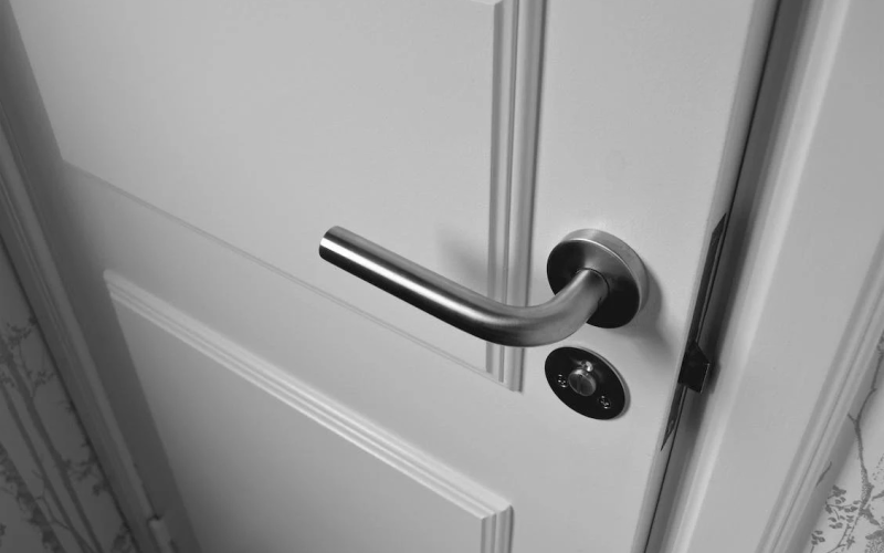 Buy metal door handles in chandigarh